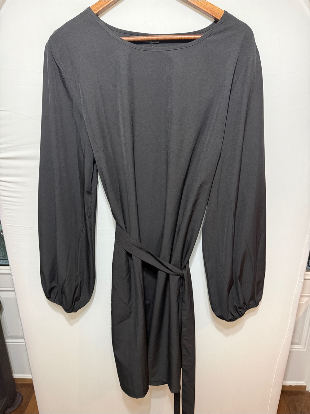 SHEIN Black Long Sleeve Belted Mini Dress with Balloon Sleeves